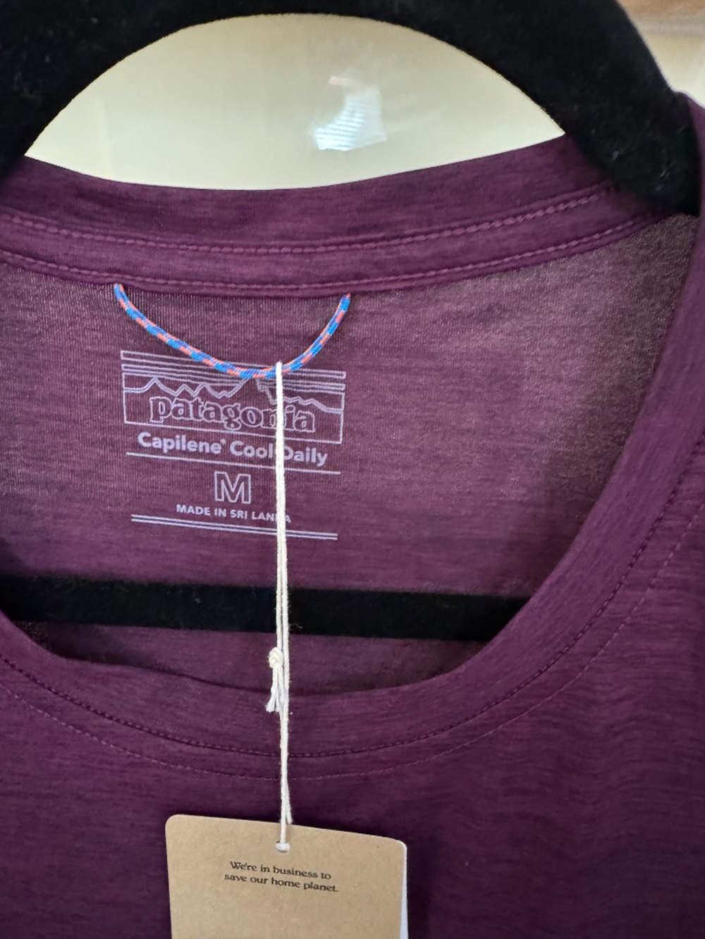 NWT Patagonia Long-Sleeved Capilene Cool Daily Graphic Shirt Women's Sz M - Picture 5 of 6
